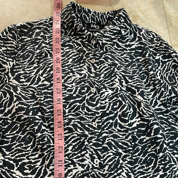 MG Silk Collection Shirt Casual Animal Print Button Down Blouse Black Size M - Picture 6 of 9
